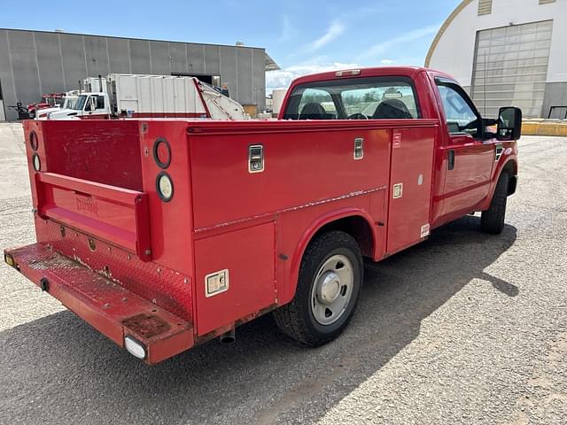 Image of Ford F-250 equipment image 4