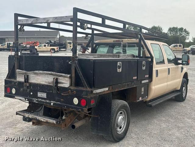 Image of Ford F-250 equipment image 4