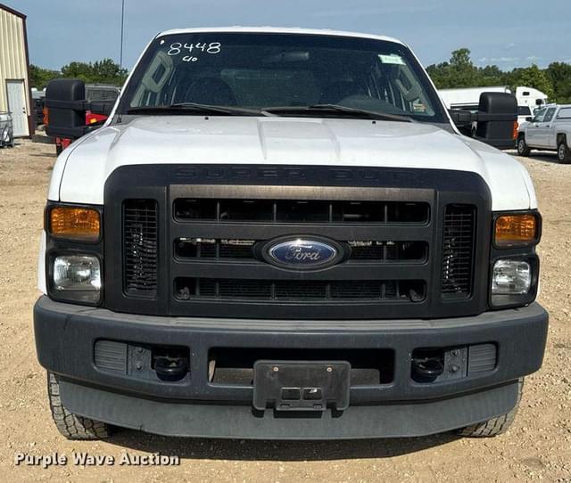 Image of Ford F-250 equipment image 1