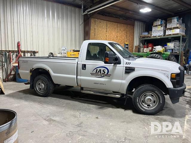 Image of Ford F-250 equipment image 4