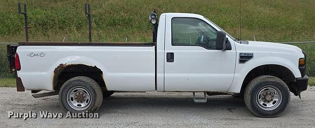 Image of Ford F-250 equipment image 3