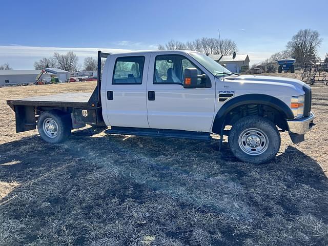 Image of Ford F-250 equipment image 1