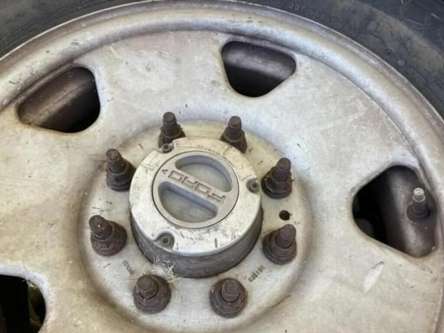 Image of Ford F-250 equipment image 4