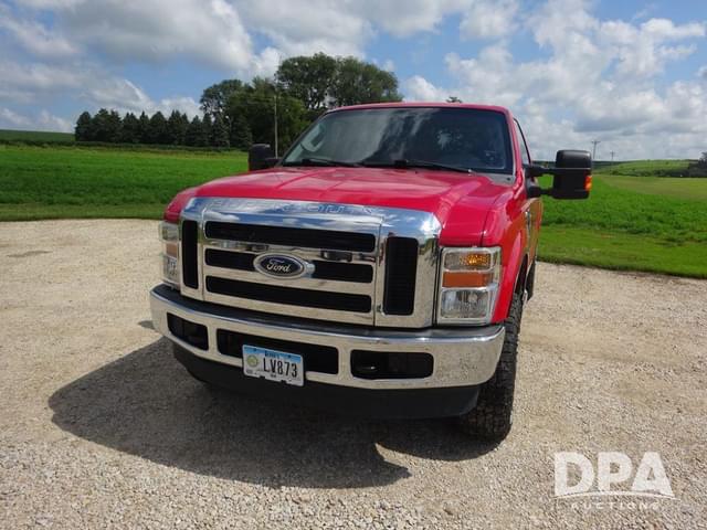 Image of Ford F-250 equipment image 2