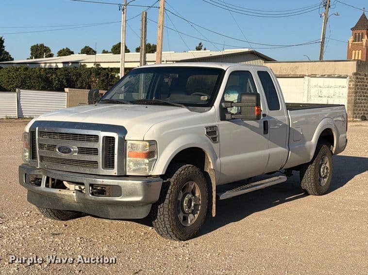 Image of Ford F-350 Primary image