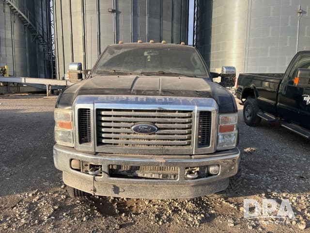 Image of Ford F-350 equipment image 2