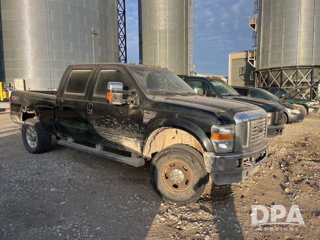 Image of Ford F-350 equipment image 4