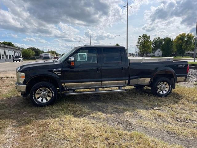 Image of Ford F-350 equipment image 1