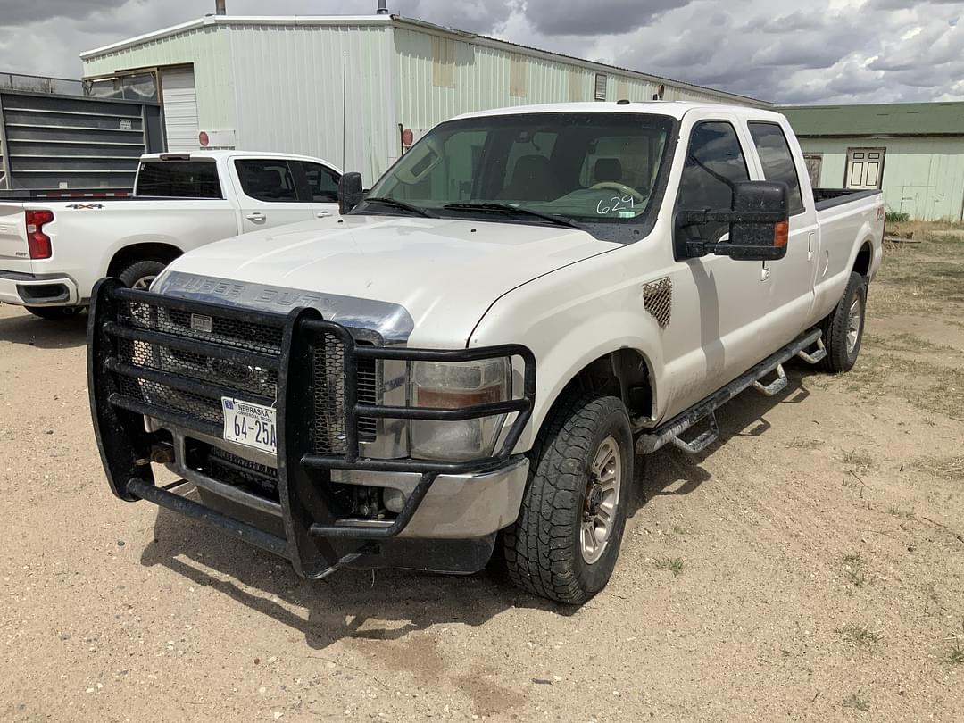 Image of Ford F-350 Primary image