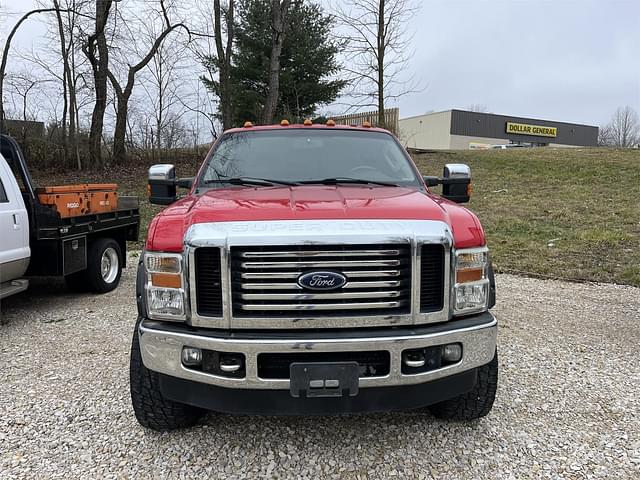 Image of Ford F-350 equipment image 1