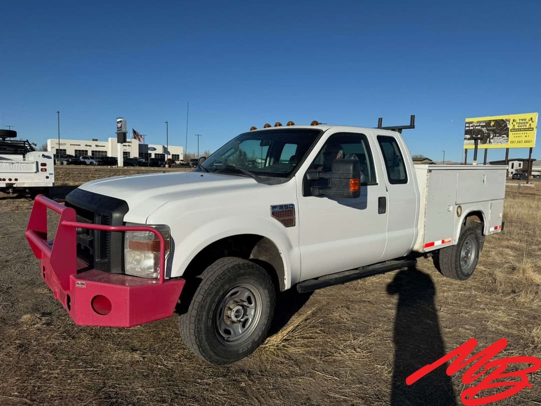 Image of Ford F-350 Primary image