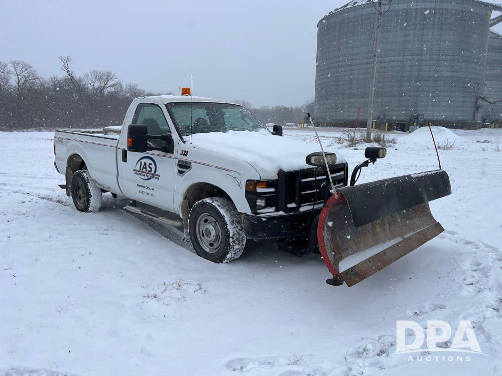 Image of Ford F-350 Primary image