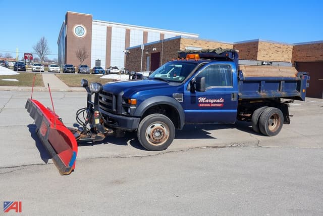 Image of Ford F-450 equipment image 1