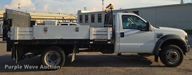 Image of Ford F-450 equipment image 3