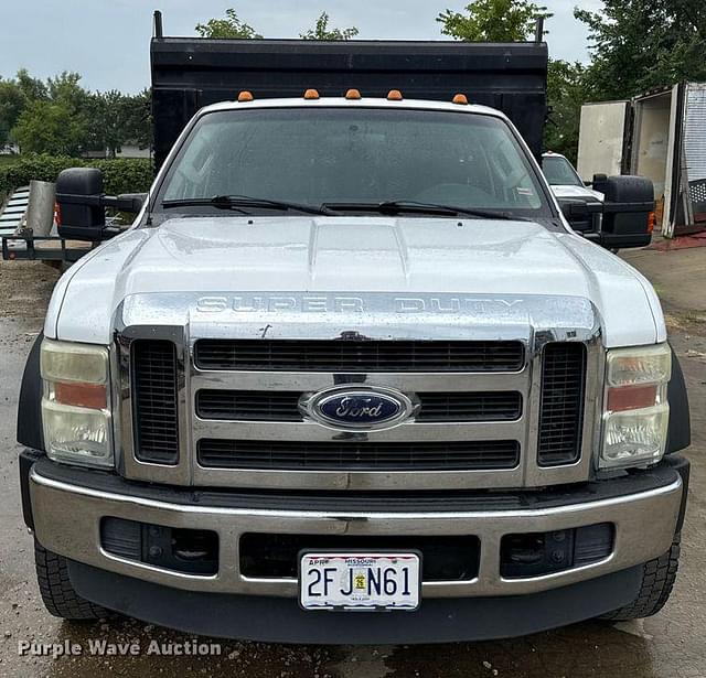 Image of Ford F-450 equipment image 1