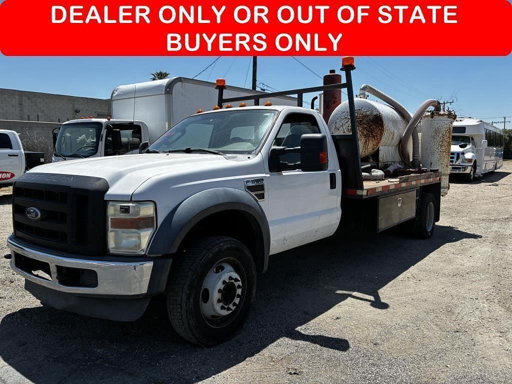 Image of Ford F-550 Primary image