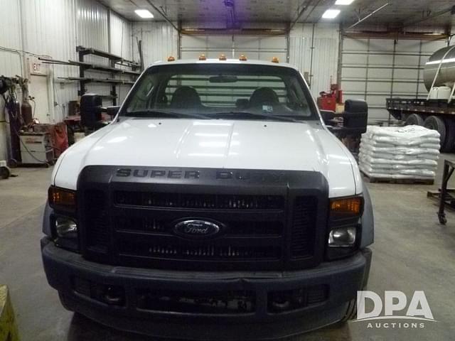 Image of Ford F-550 equipment image 1