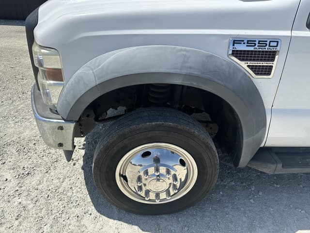 Image of Ford F-550XLSD equipment image 4