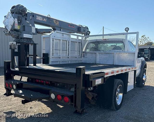 Image of Ford F-550 equipment image 4