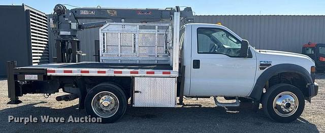 Image of Ford F-550 equipment image 3