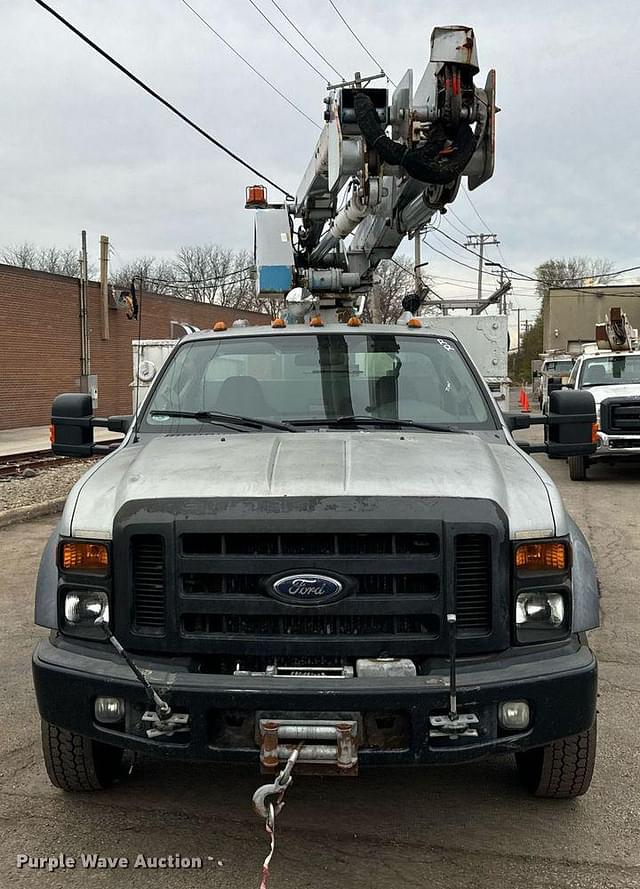 Image of Ford F-550 equipment image 1