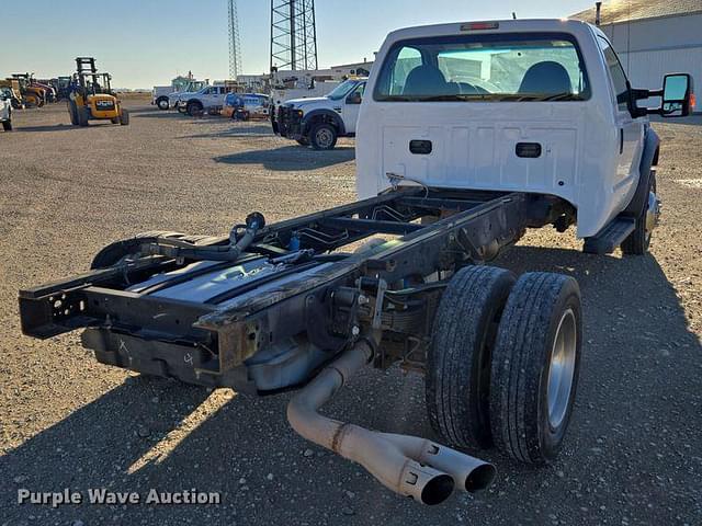 Image of Ford F-550 equipment image 4