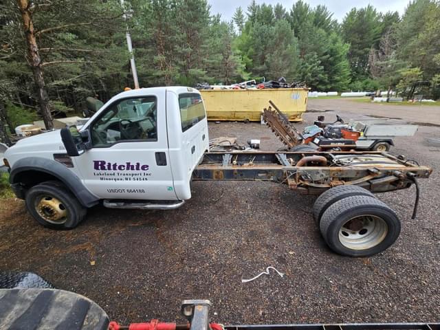 Image of Ford F-550 equipment image 1