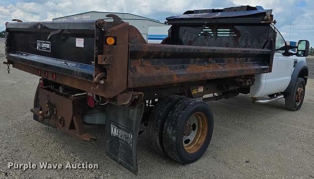 Image of Ford F-550 equipment image 4
