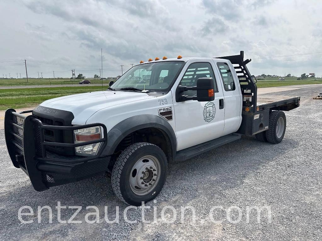 Image of Ford F-550 Primary image