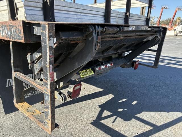 Image of Ford F-650 equipment image 4