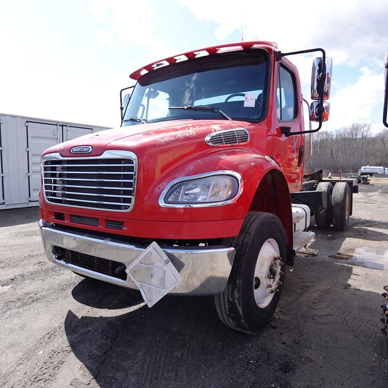 Image of Freightliner Business Class M2 Primary image