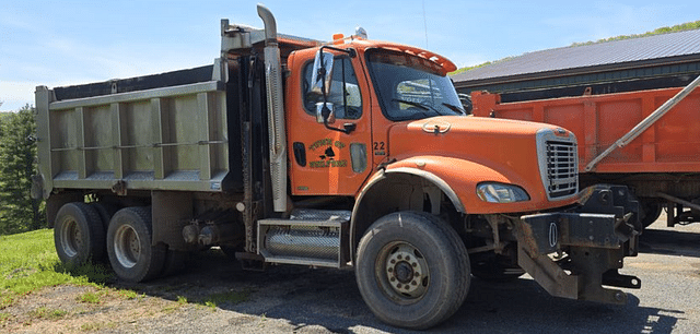 Image of Freightliner Business Class M2 equipment image 4