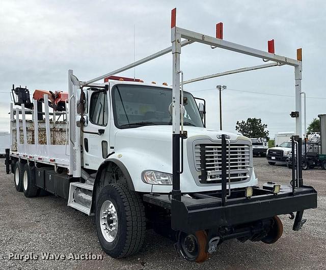 Image of Freightliner Business Class M2 equipment image 2