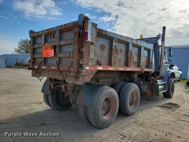 Image of Freightliner Business Class M2 equipment image 4