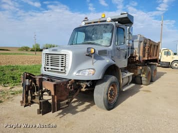 Main image Freightliner Business Class M2