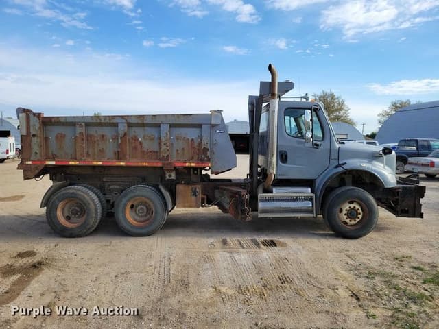 Image of Freightliner Business Class M2 equipment image 3