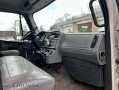 Thumbnail image Freightliner Business Class M2 73