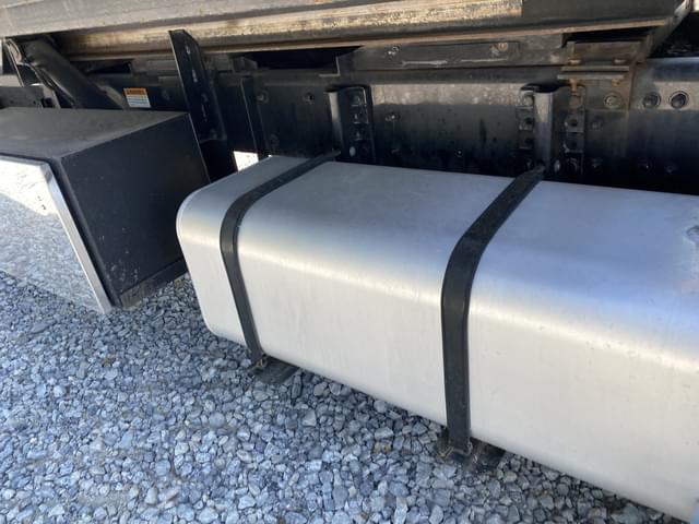 Image of Freightliner Business Class M2 equipment image 4