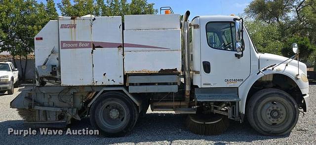 Image of Freightliner Business Class M2 equipment image 3