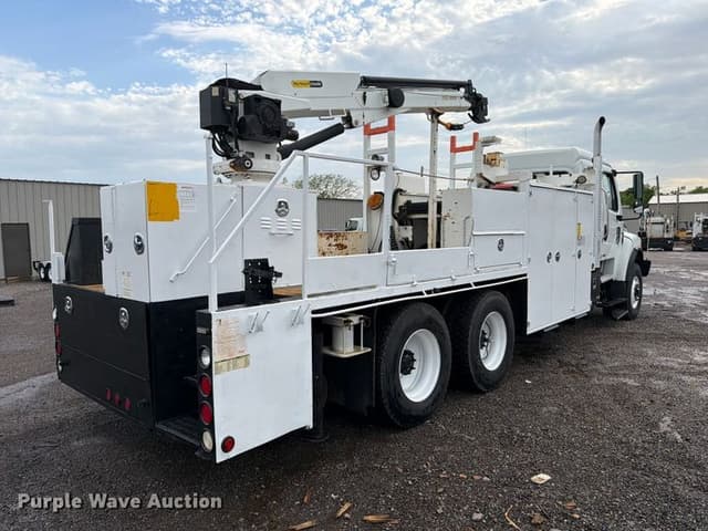 Image of Freightliner M2 equipment image 4