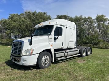 Main image Freightliner Cascadia 125