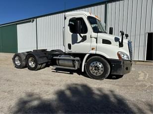 Main image Freightliner Cascadia