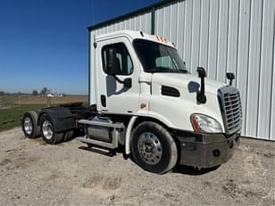 Main image Freightliner Cascadia