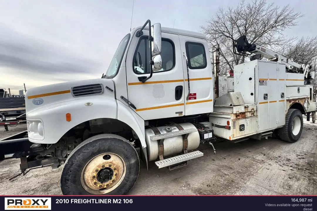 Image of Freightliner M2 106 Primary image