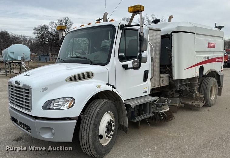 2010 Freightliner M2 Equipment Image0