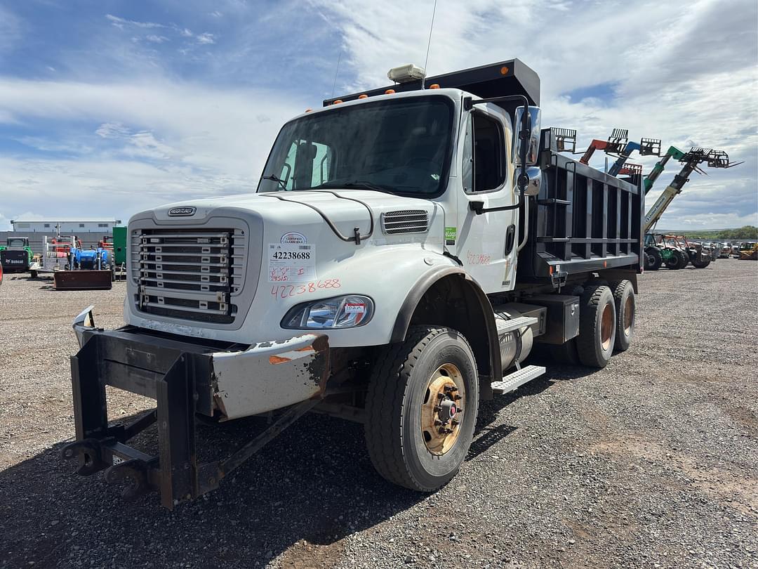 Image of Freightliner M2 Primary image