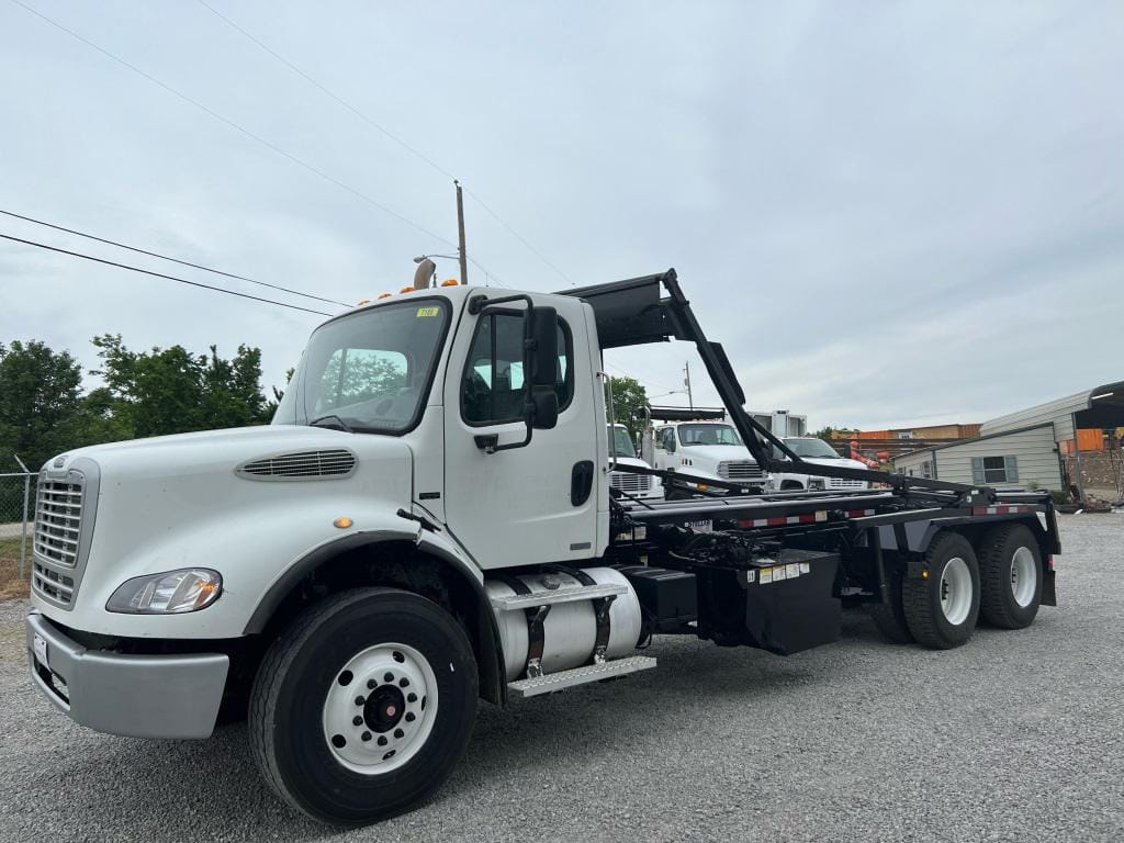 Main image Freightliner M2