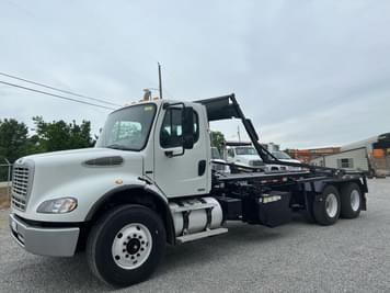 Main image Freightliner M2