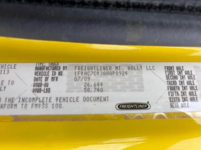 Image of Freightliner M2 112 equipment image 4