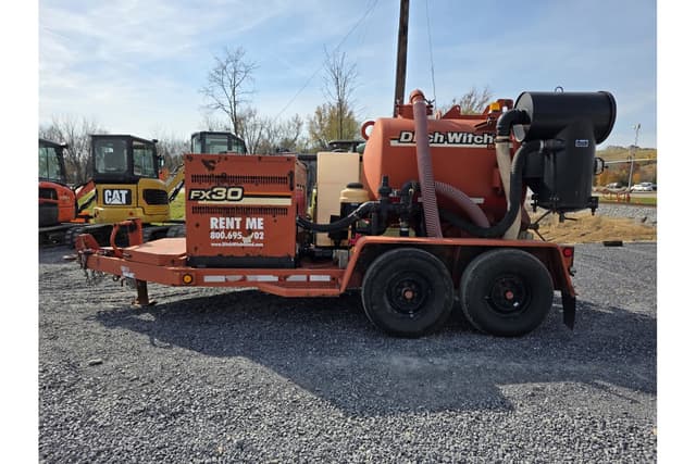 Image of Ditch Witch FX30 equipment image 2